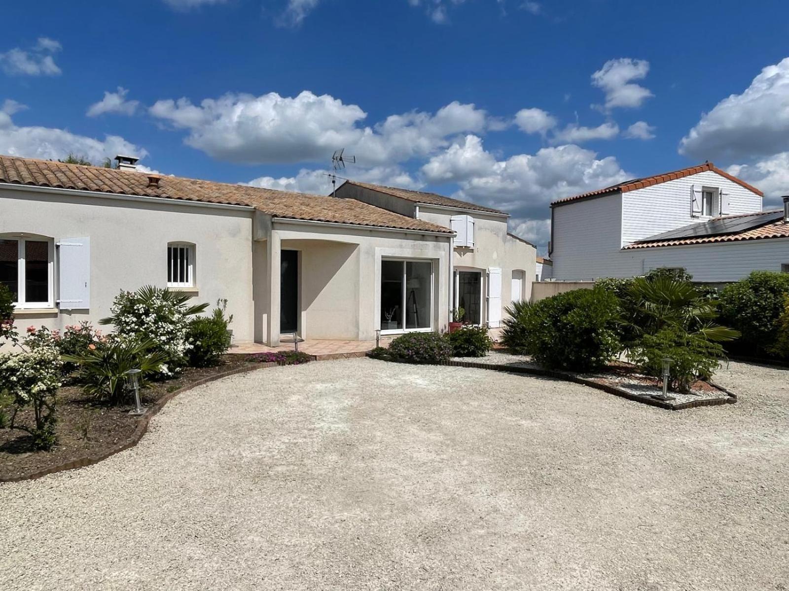 Maison Piscine A 3' De La Mer. Yves Exterior foto